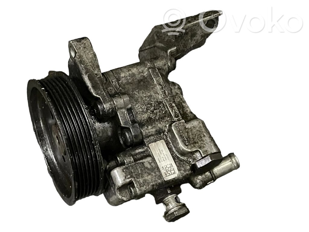 BMW 5 E60 E61 Stūres pastiprinātāja sūknis 