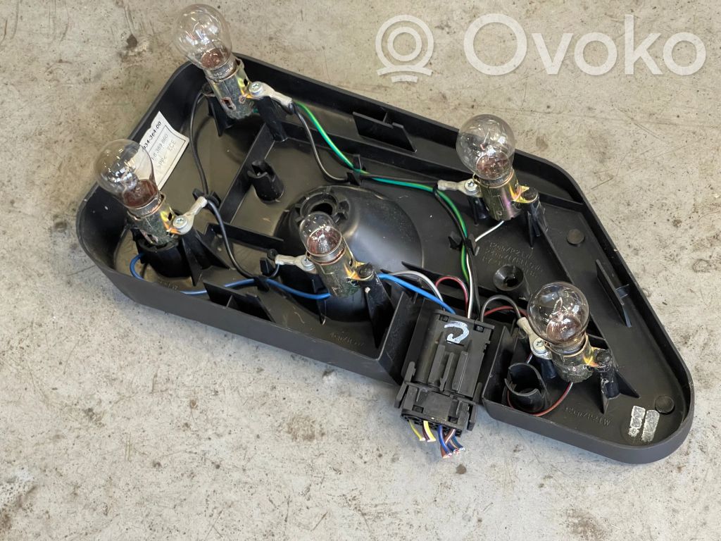 BMW Z3 E36 Aizmugures spuldzes vāka turētājs 