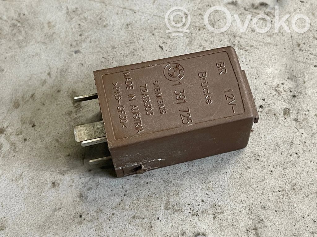 Otros relés   1391725,72AB303