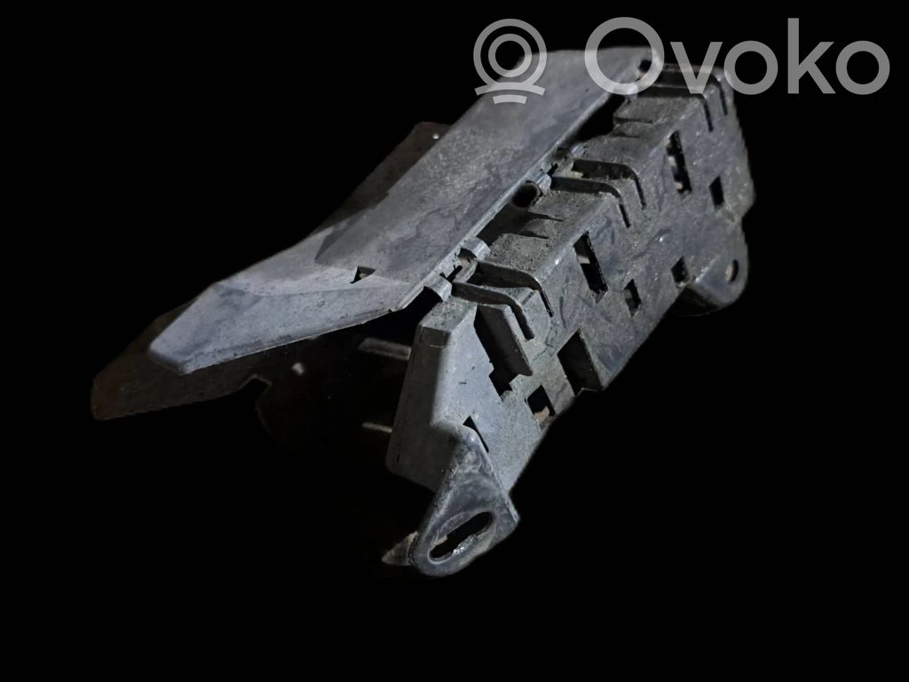 ABS pump bracket   13937820