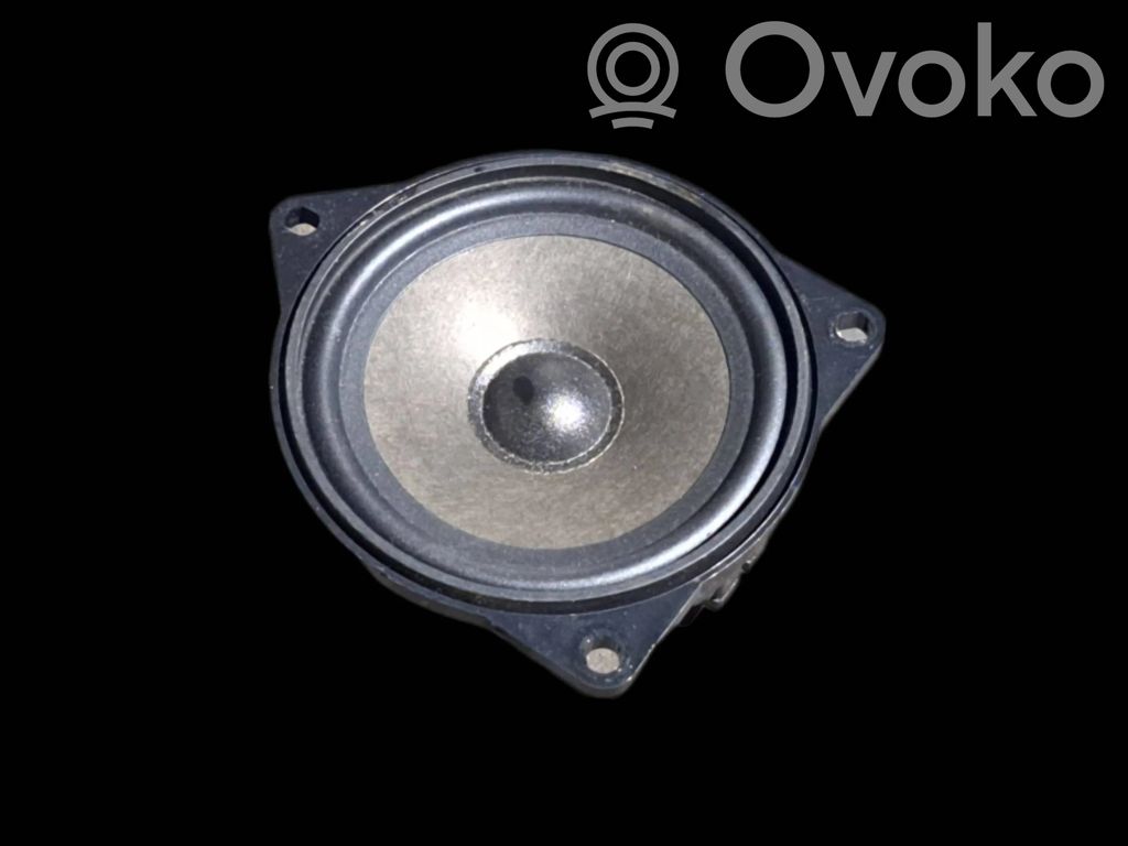 BMW 5 E60 E61 Takaoven kaiutin 