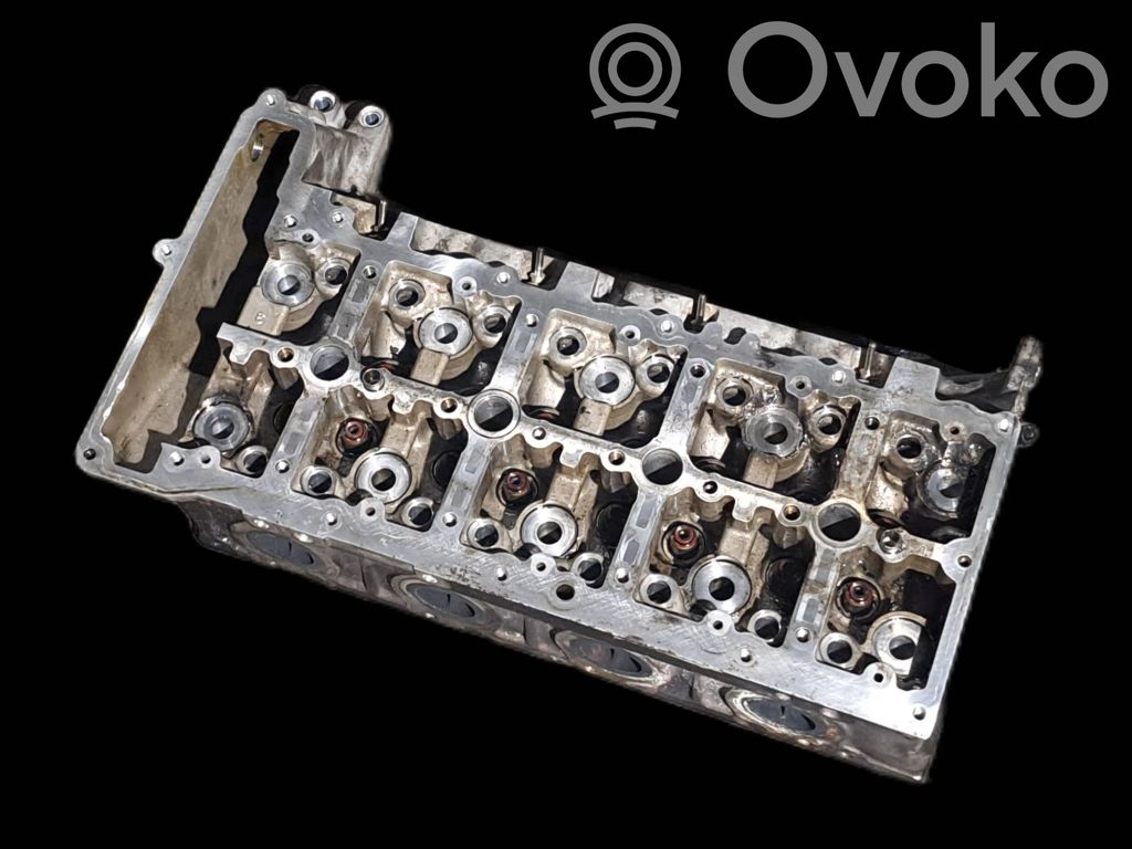 BMW 5 E60 E61 Engine head 