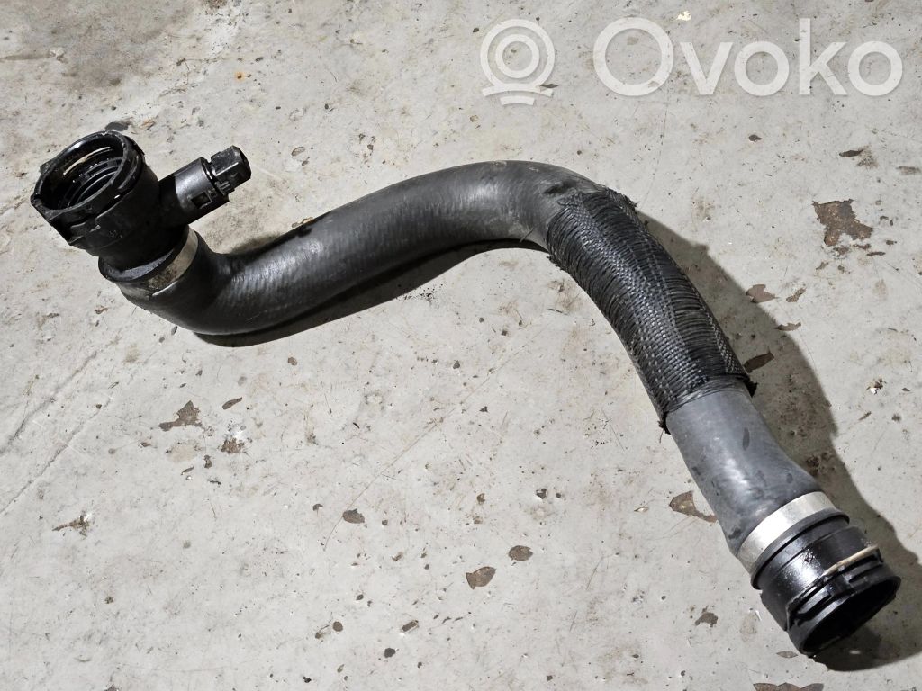 BMW 7 E38 Engine coolant pipe/hose 