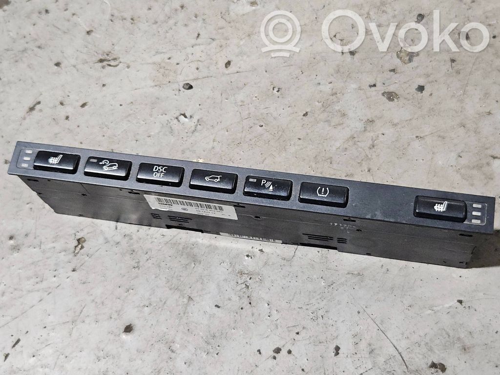 Seat heating switch   61316953941,03742212,110187