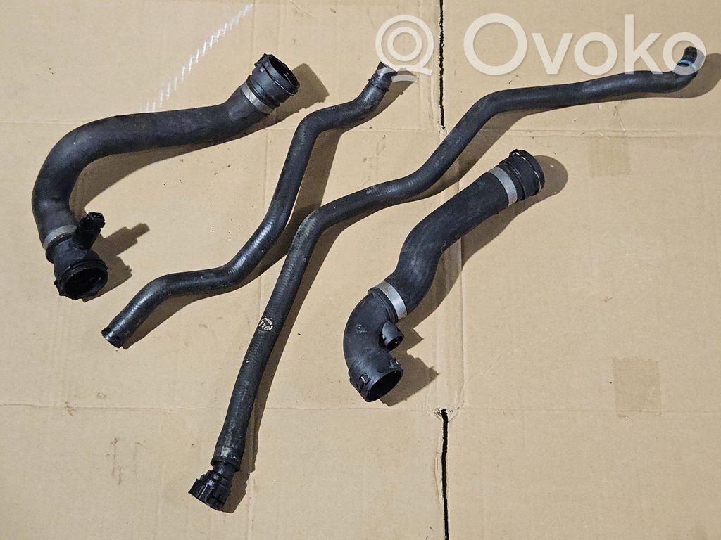 BMW 3 E46 Engine coolant pipe/hose 