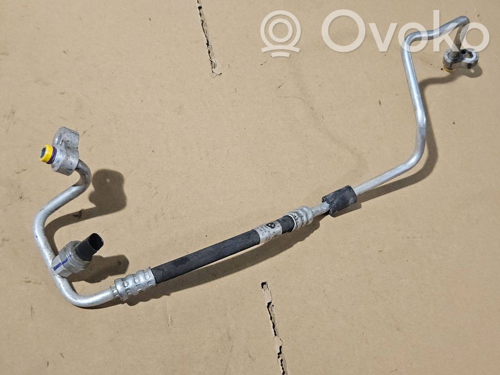 BMW X5 E70 Ilmastointilaitteen putki (A/C) 