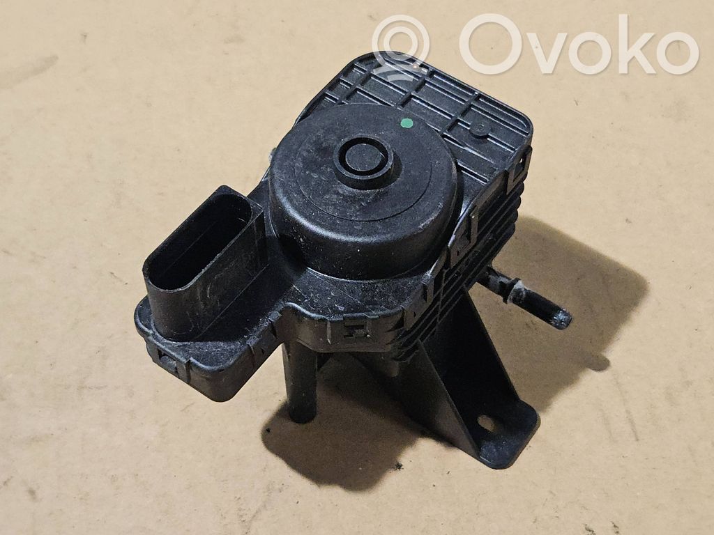 BMW X5 E70 Adblue pump 