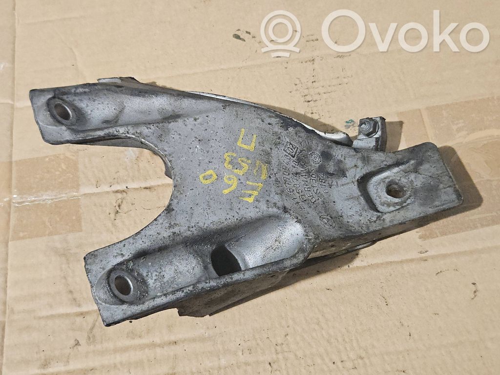 BMW 5 E60 E61 Variklio tvirtinimo kronšteinas 
