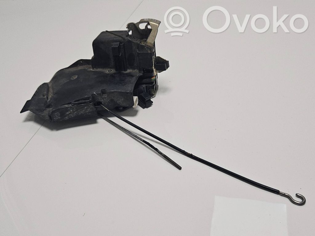 BMW 7 E38 Front door lock 