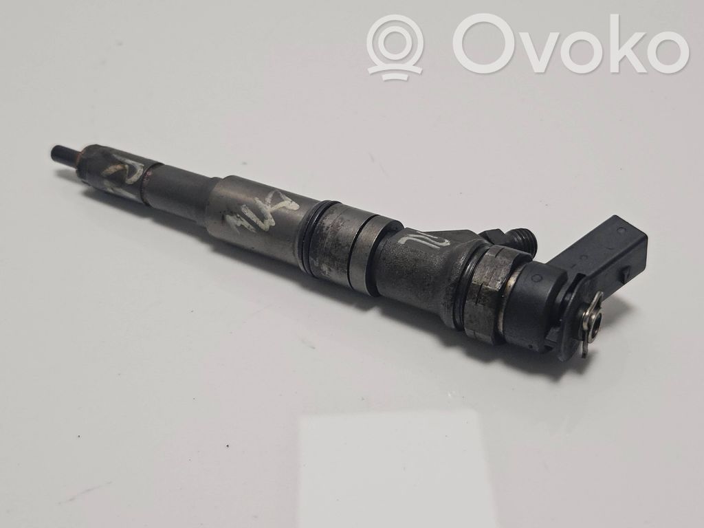 Fuel injector   7793836