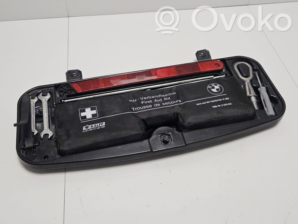 Tool box   6761420,10537710