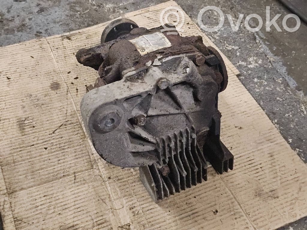 BMW 5 E60 E61 Galinis reduktorius 
