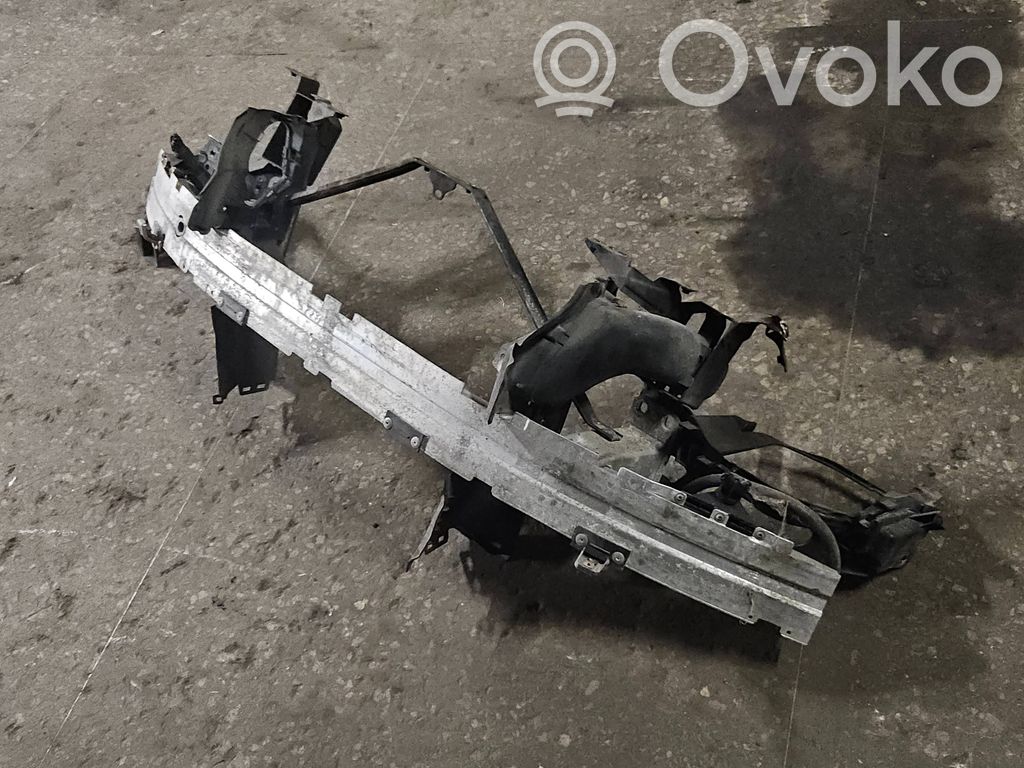 BMW 5 E60 E61 Балка передний бампера 