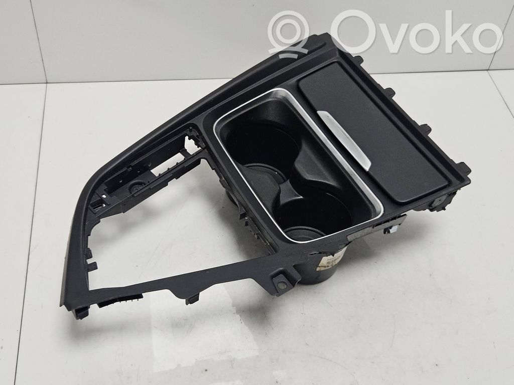 BMW 3 F30 F35 F31 Kita centrinė konsolės (tunelio) detalė 