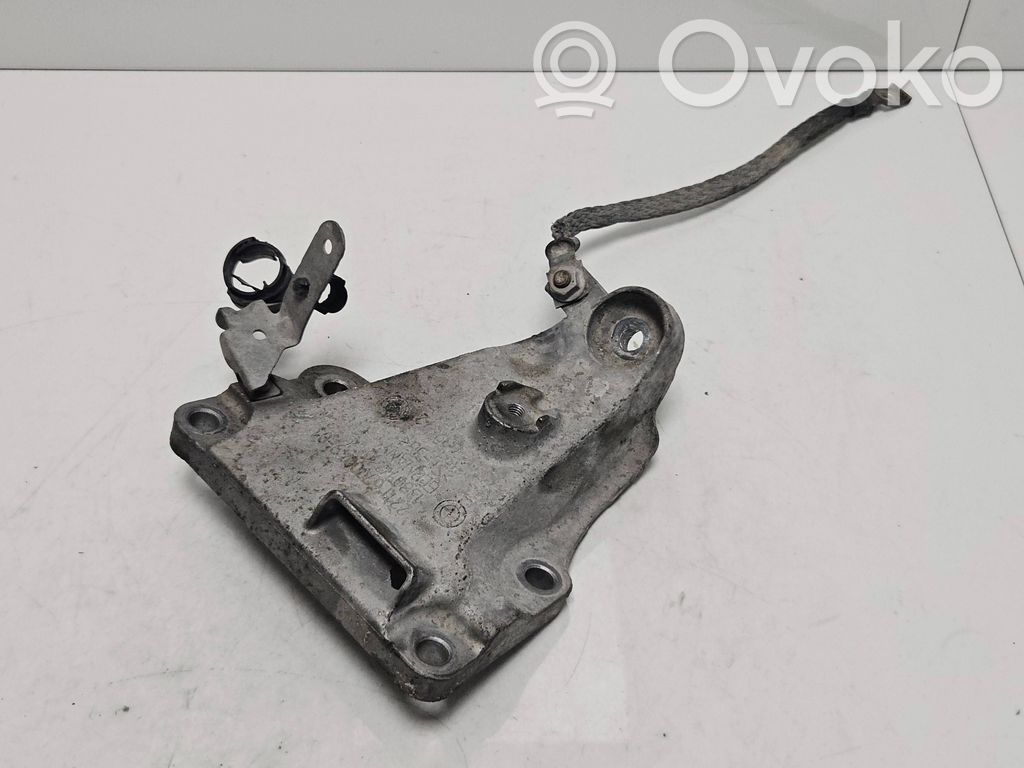 Halterung Lager Motor   6770049,13807410