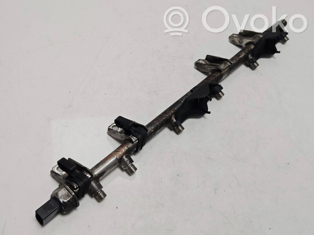 BMW 1 E82 E88 Fuel main line pipe 