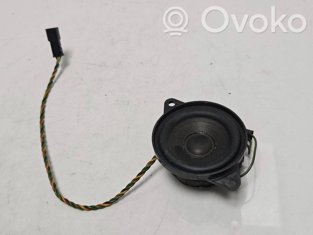 Altavoz del panel   8379375,4913430810,61928910