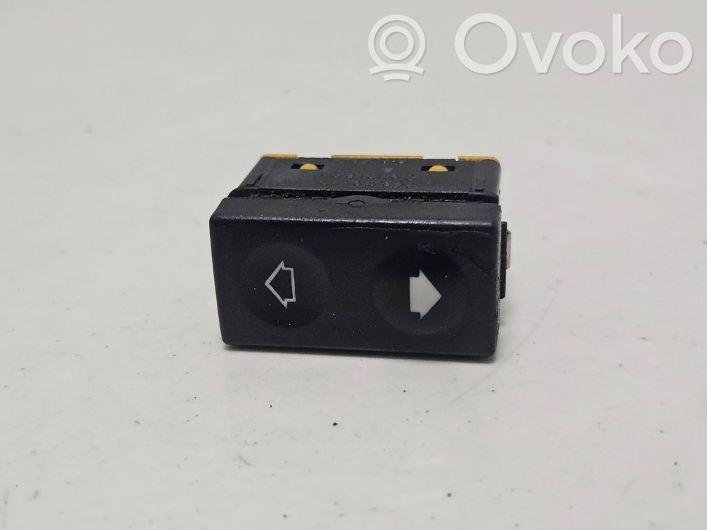 Electric window control switch   8368941