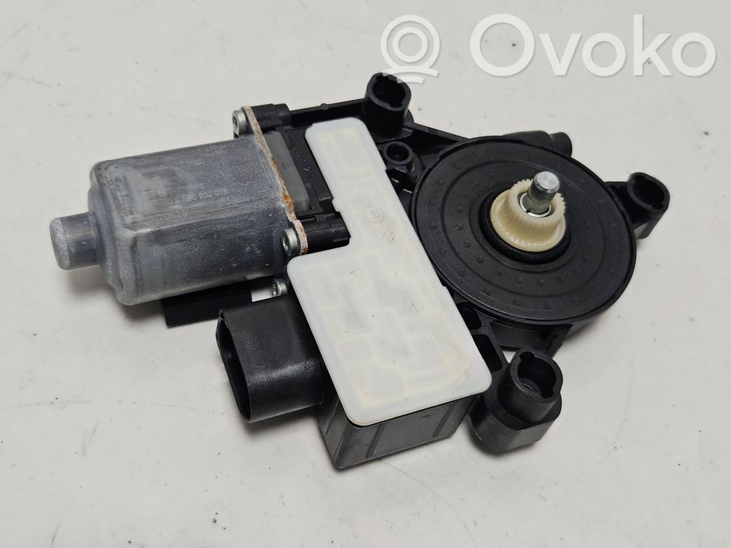 Silnik regulatora szyby drzwi przednich   0130822764,20170829