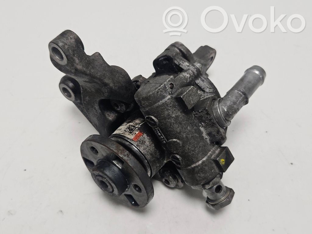 BMW 1 E82 E88 Vairo stiprintuvo siurblys 