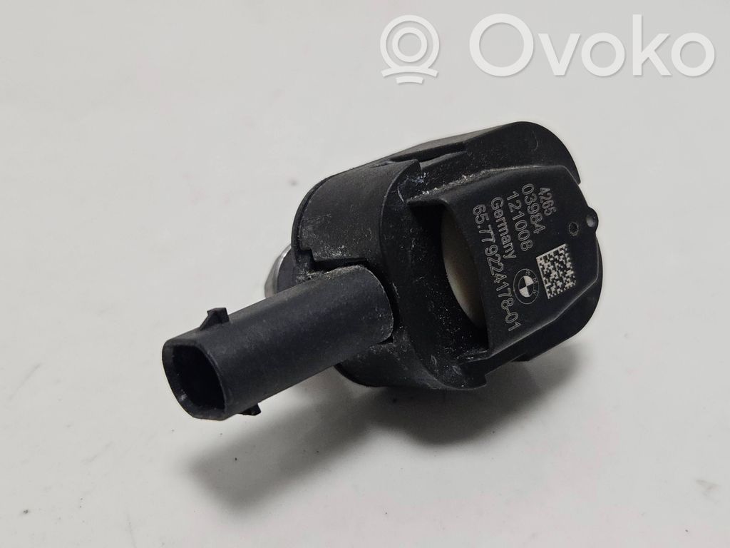 BMW 5 F10 F11 Airbag deployment crash/impact sensor 