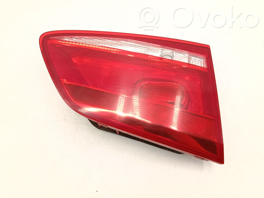 Volkswagen PASSAT B7 Lampy tylnej klapy bagażnika 