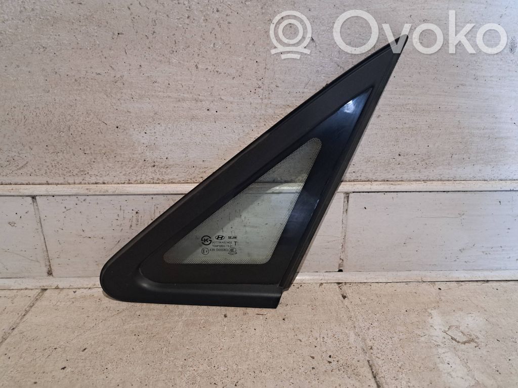 Hyundai i30 Rear side window 
