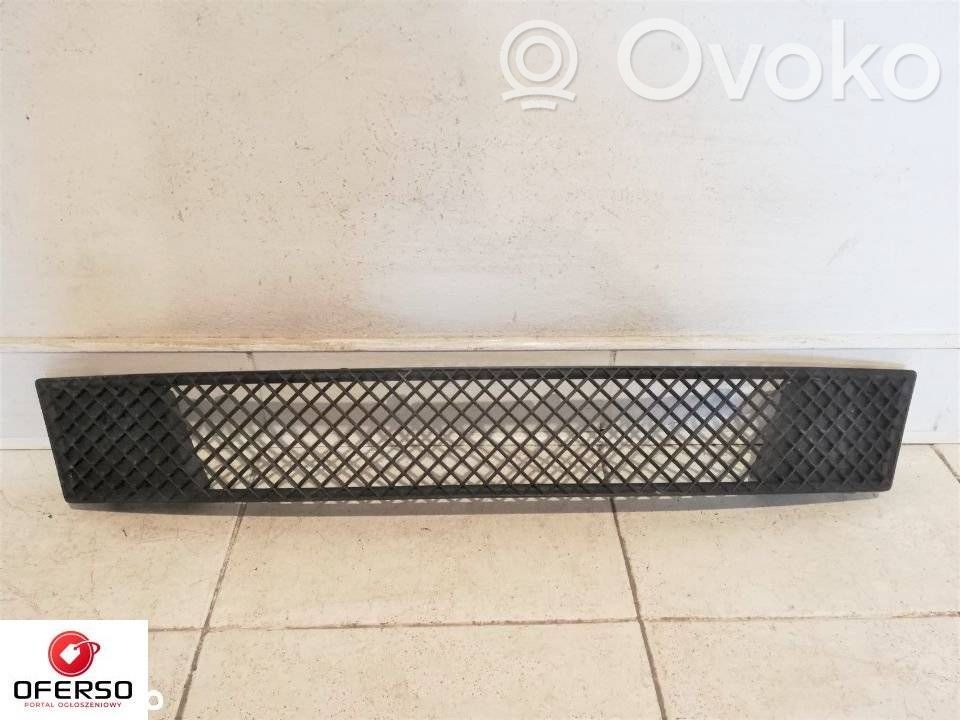 BMW 1 E82 E88 Front bumper lower grill 