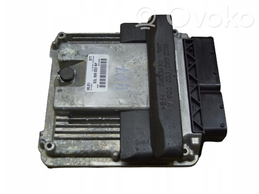 Audi A4 S4 B8 8K Engine control unit/module 