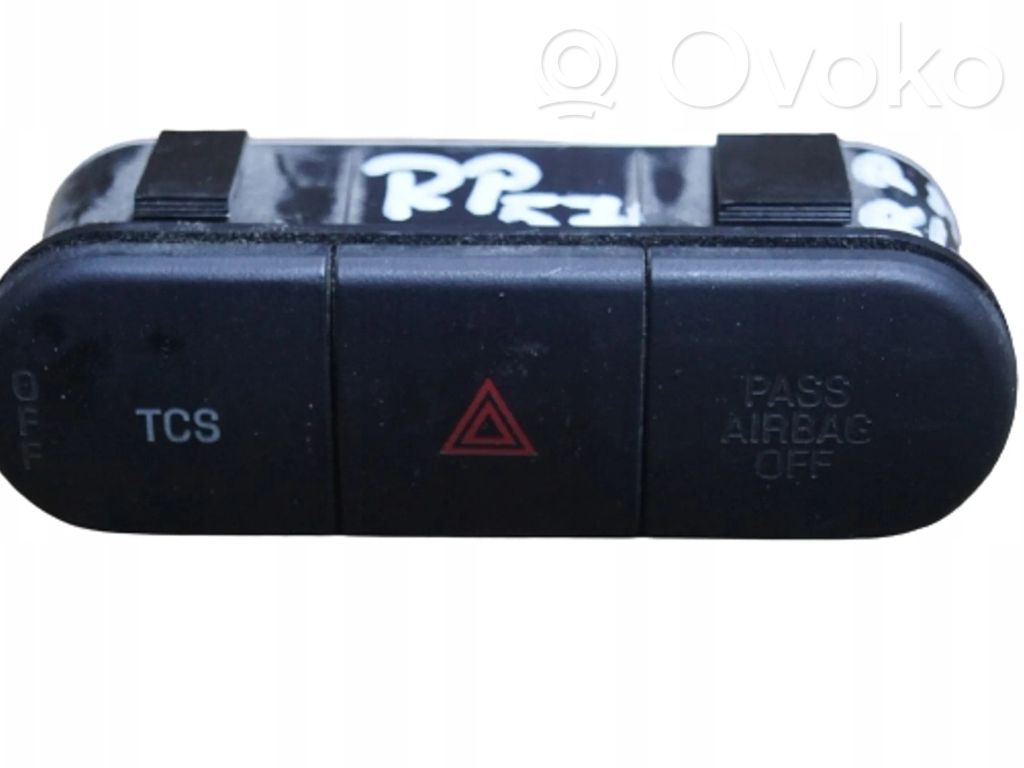 Ford Mustang V A set of switches 