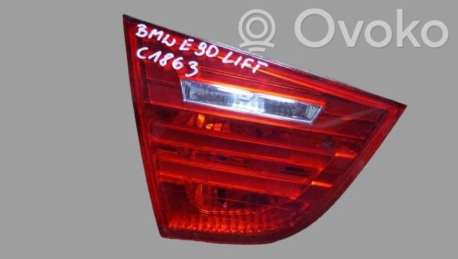 Tailgate rear/tail lights   7154155