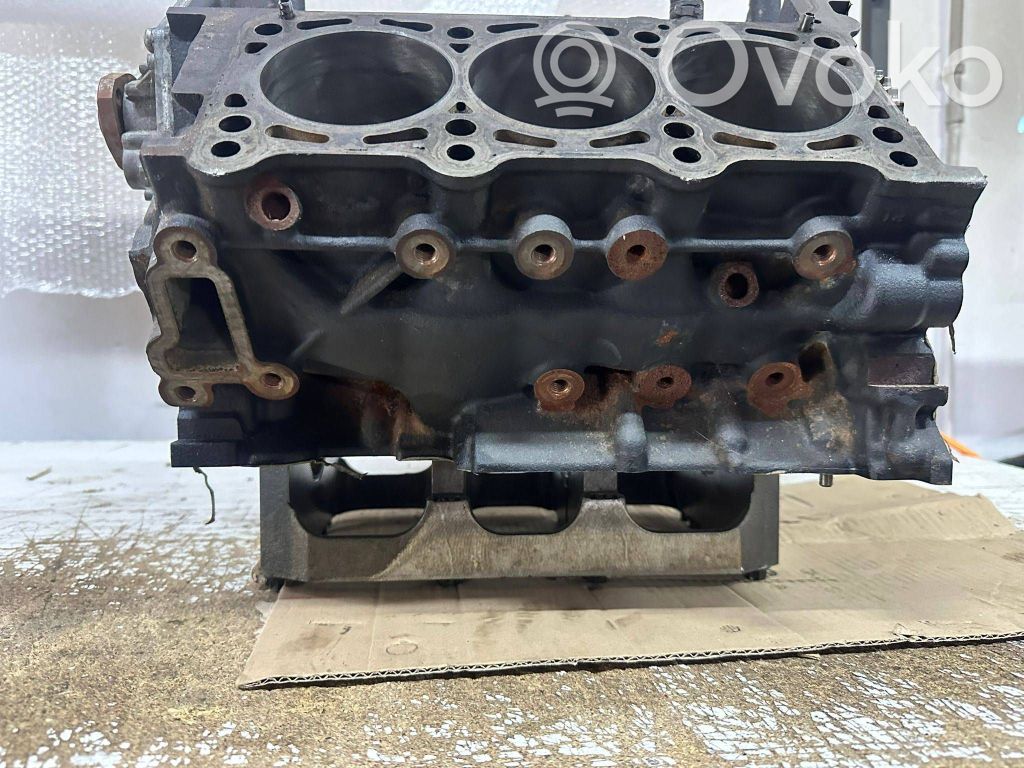 Audi A6 S6 C6 4F Engine block 