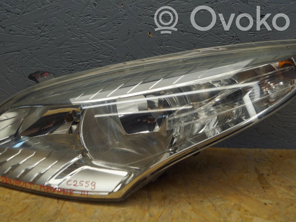 Lampa przednia   260600018R