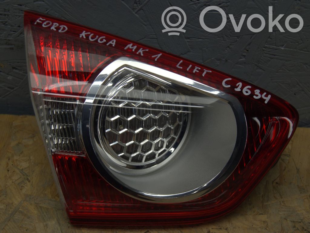 Ford Kuga I Takavalot 