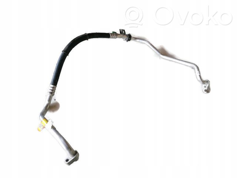 Ilmastointilaitteen putki (A/C)   J7BB19F618DD