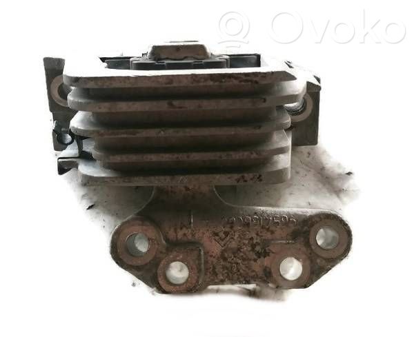 Engine mount bracket   9654166080