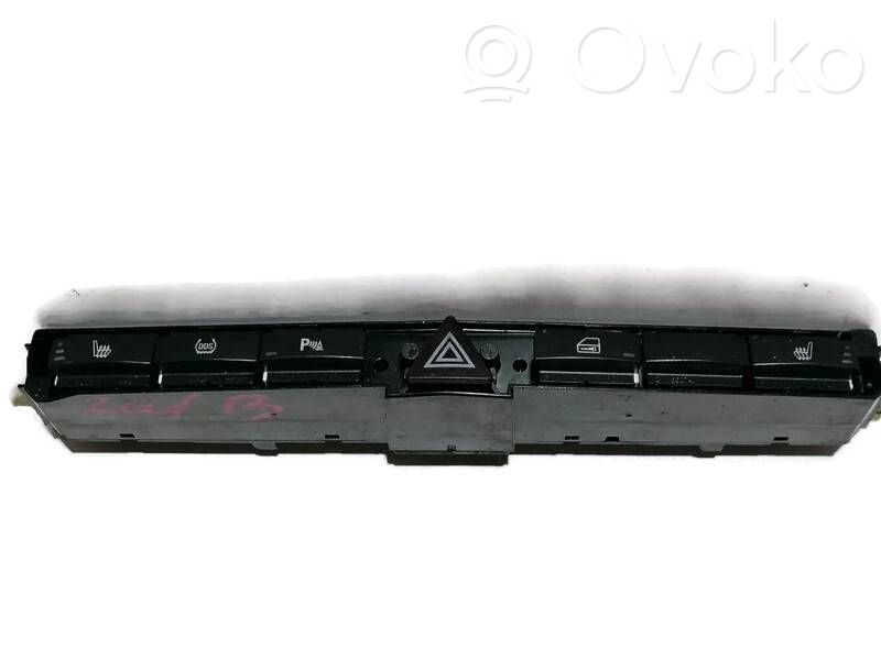 Opel Zafira B Comutator lumini pericol 
