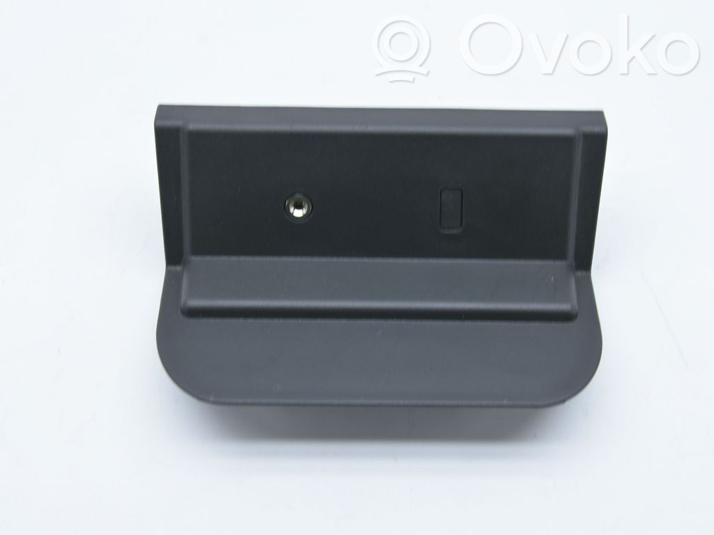 Tailgate/trunk/boot open switch   BK31V044K62ABORG