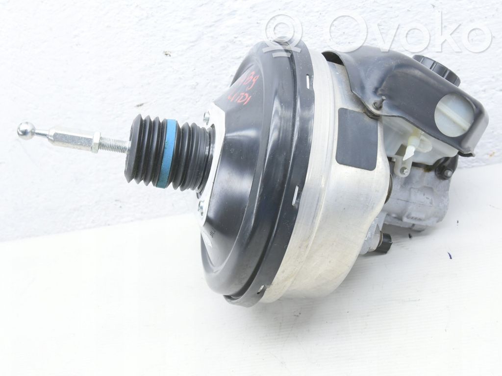 Audi A4 S4 B9 Wspomaganie hamulca 