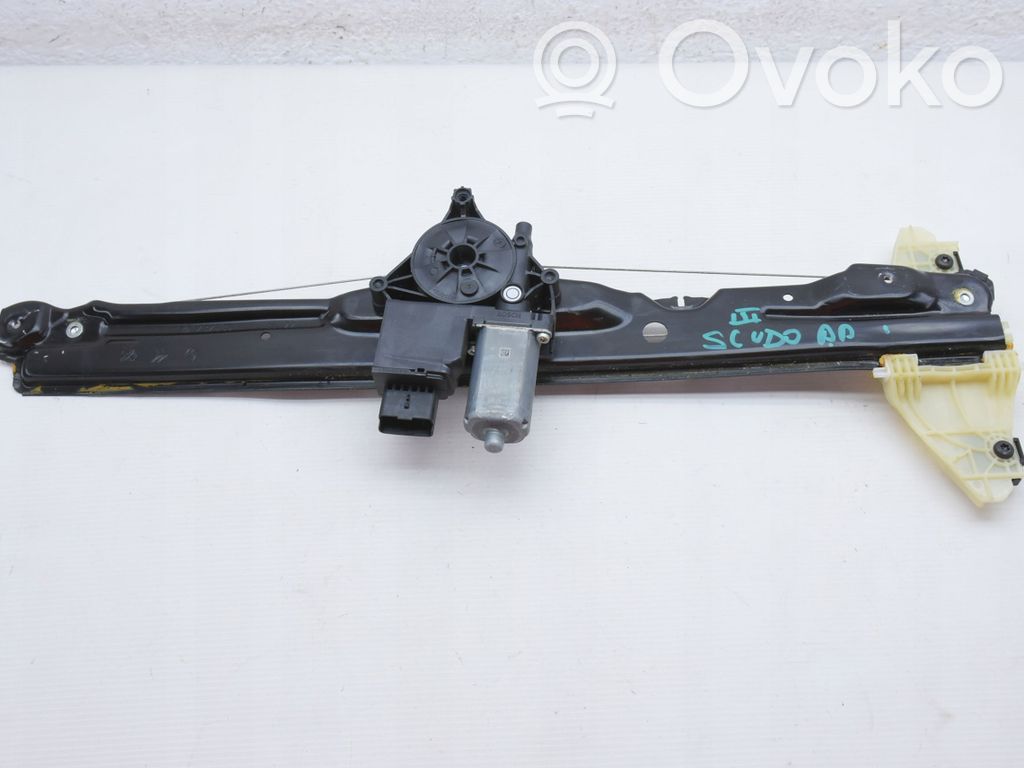 Opel Vivaro Front door window regulator motor 