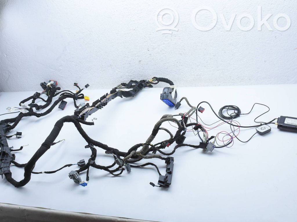 Otros cableados   KK2T14K024BZC,KK2T14K024
