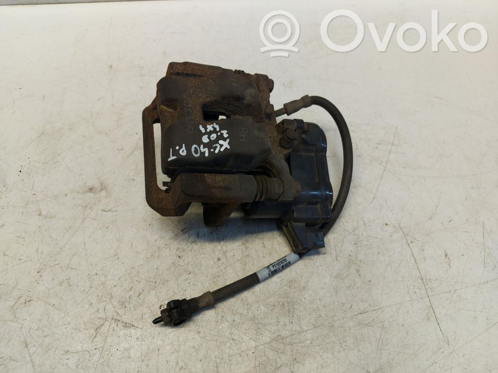 Volvo XC40 Takajarrusatula 