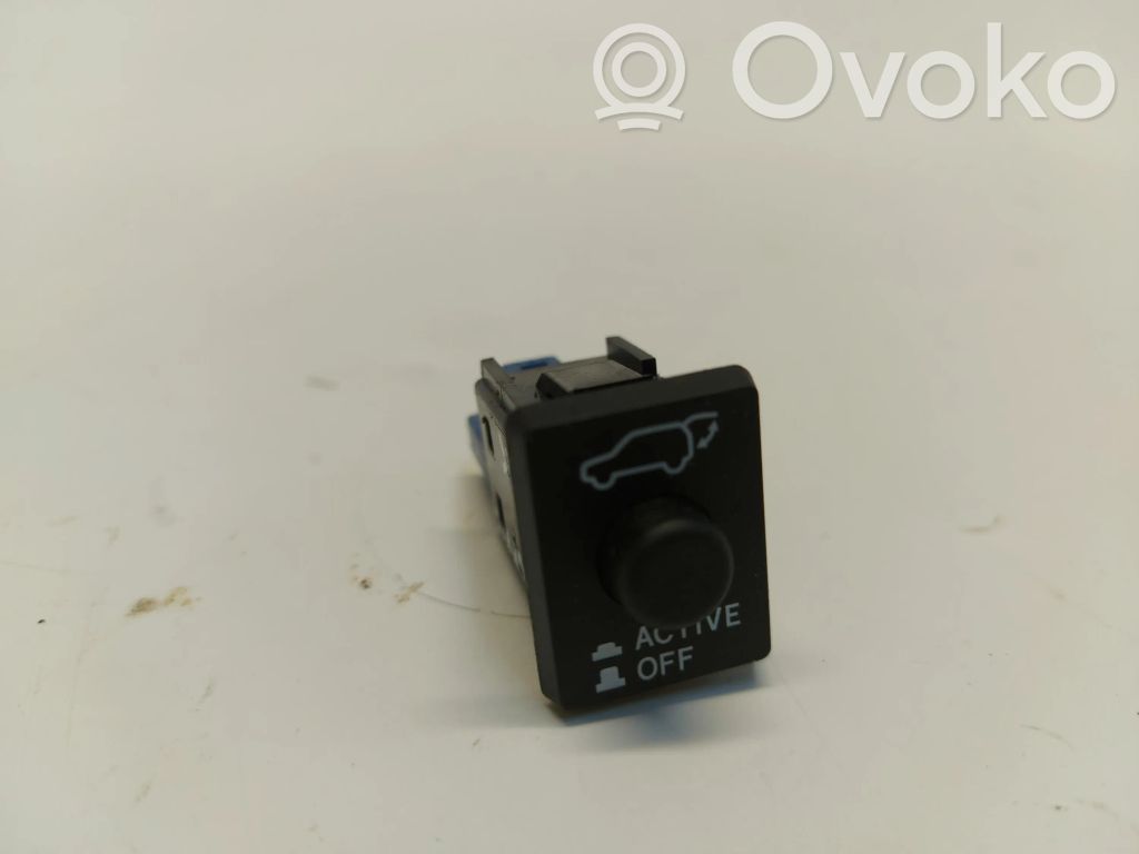 Mitsubishi Outlander Tailgate opening switch 