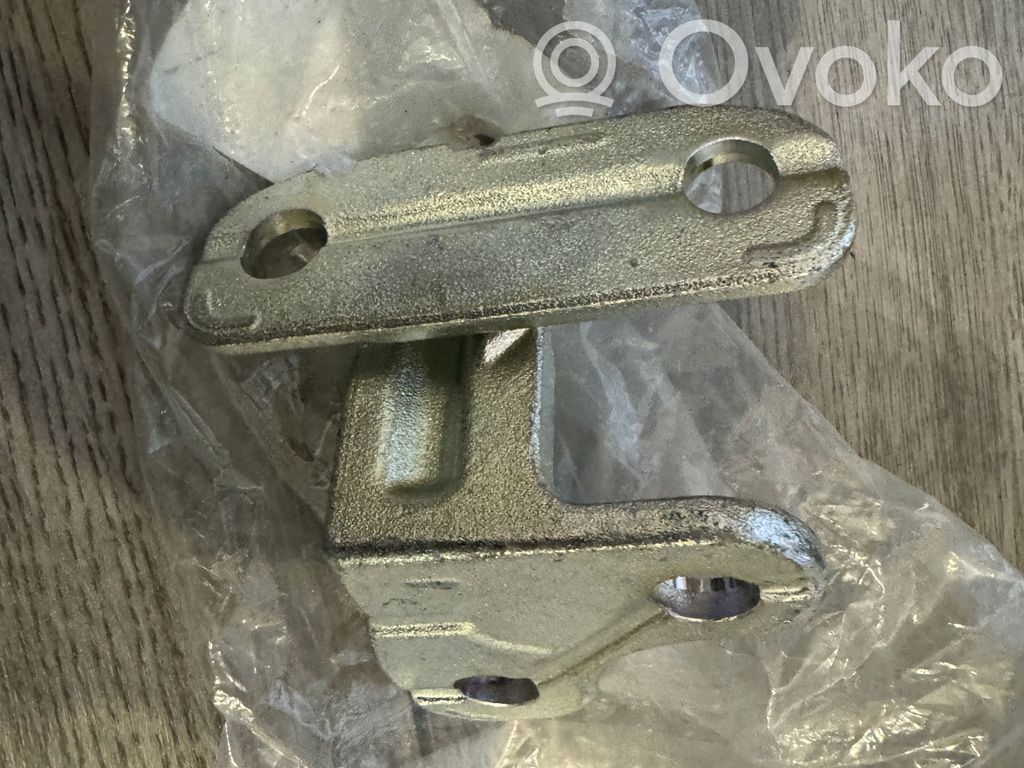 Land Rover Range Rover L405 Cerniera inferiore della portiera anteriore 