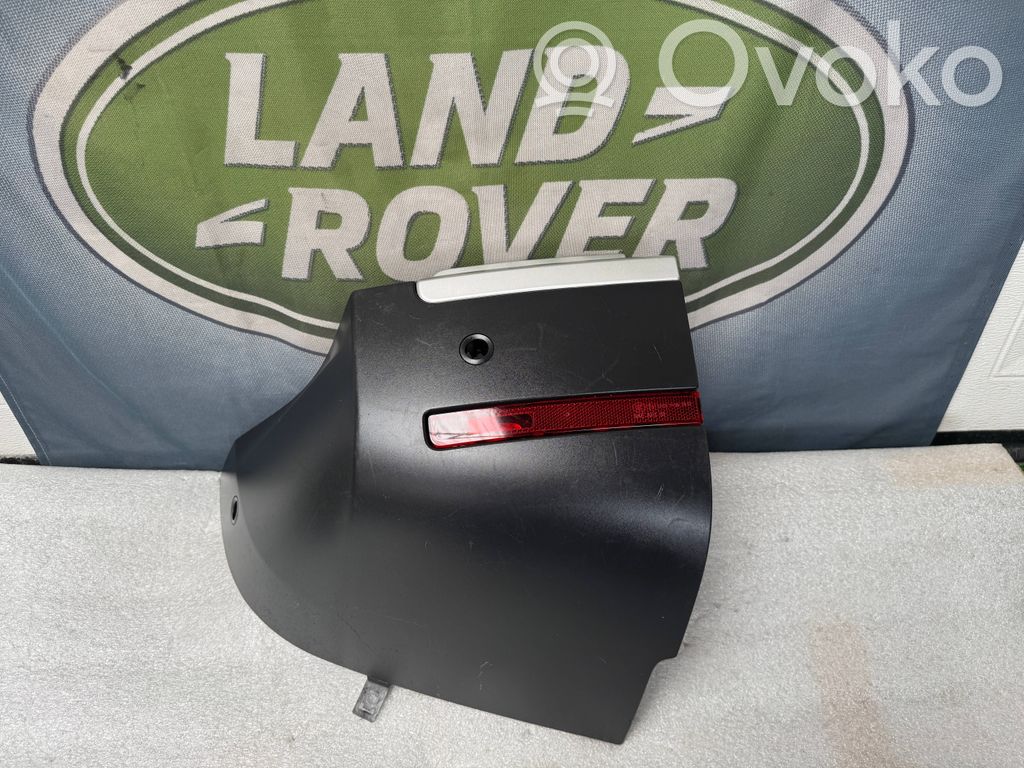Land Rover Defender Moldura de la esquina del parachoques trasero 