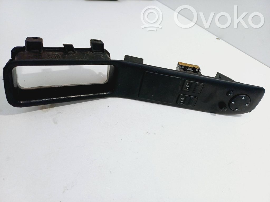 Audi 80 90 S2 B4 Electric window control switch 