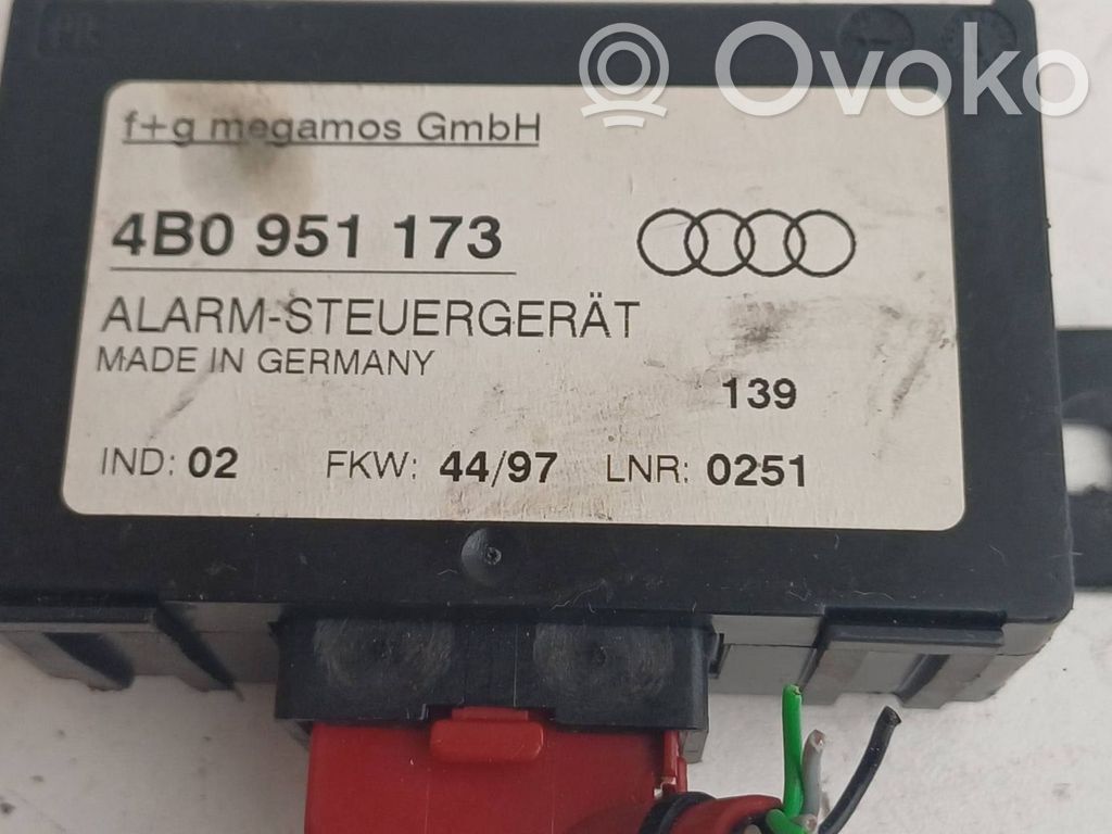 Alarm control unit/module   4B0951173