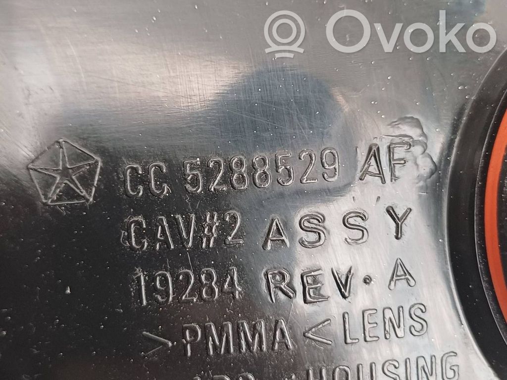 Chrysler Neon II Aizmugurējais lukturis virsbūvē 