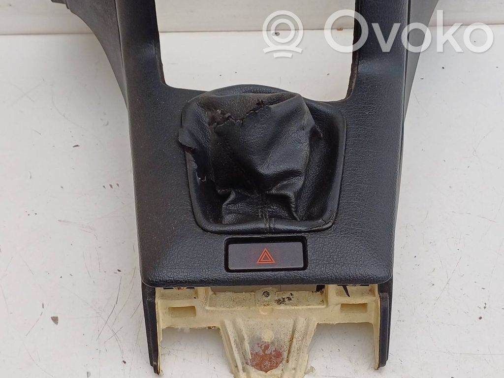 BMW 3 E36 Consola de plástico de la palanca de cambios 