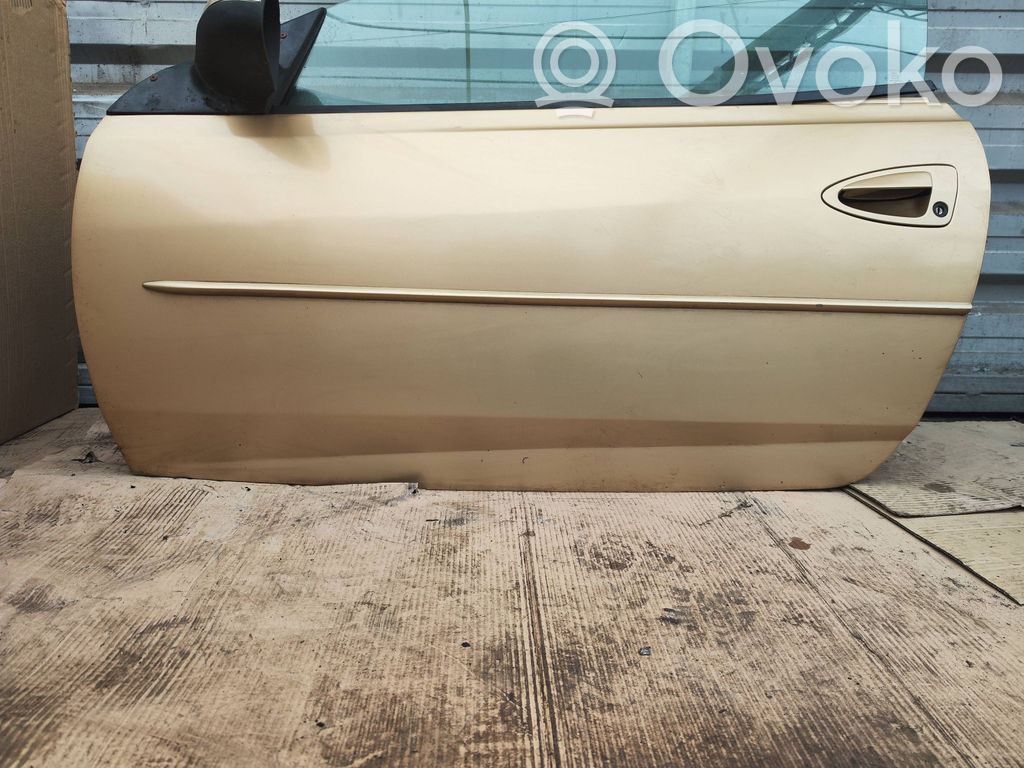 Ovi (2-ovinen coupe)